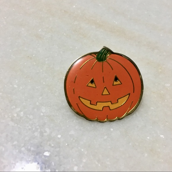Vintage Jewelry - Vintage Halloween 🎃 pumpkin pin Vintage Jewelry - Vintage Halloween 🎃 pumpkin pin